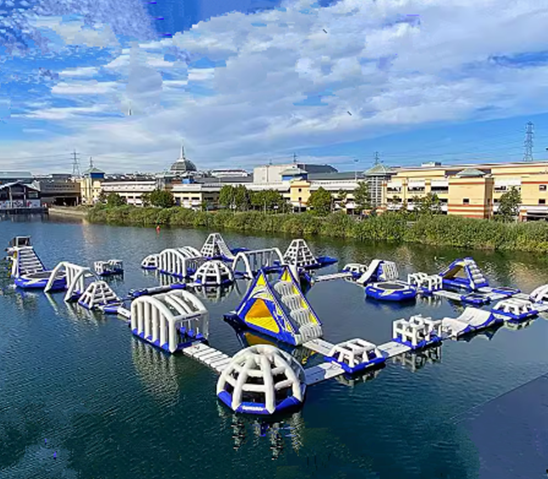 充气水上闯关