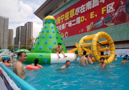 水上玩具